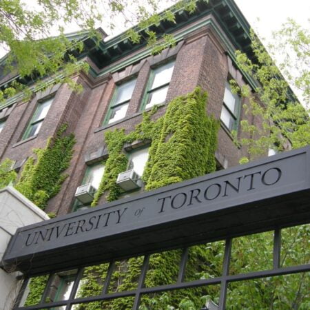 Lester B. Pearson International Students Scholarships 2024 at University of Toronto